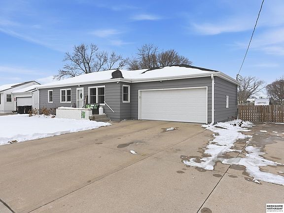 2nd image of 153 S Luther Rd