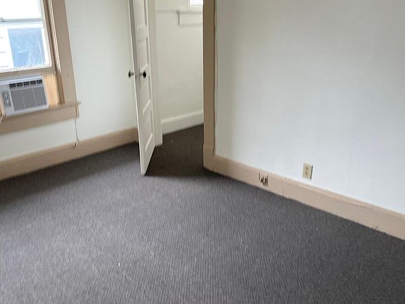 5th image of 831 S 8th St #B