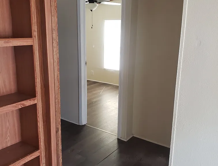 128 Loma Linda Ln — Photo 5