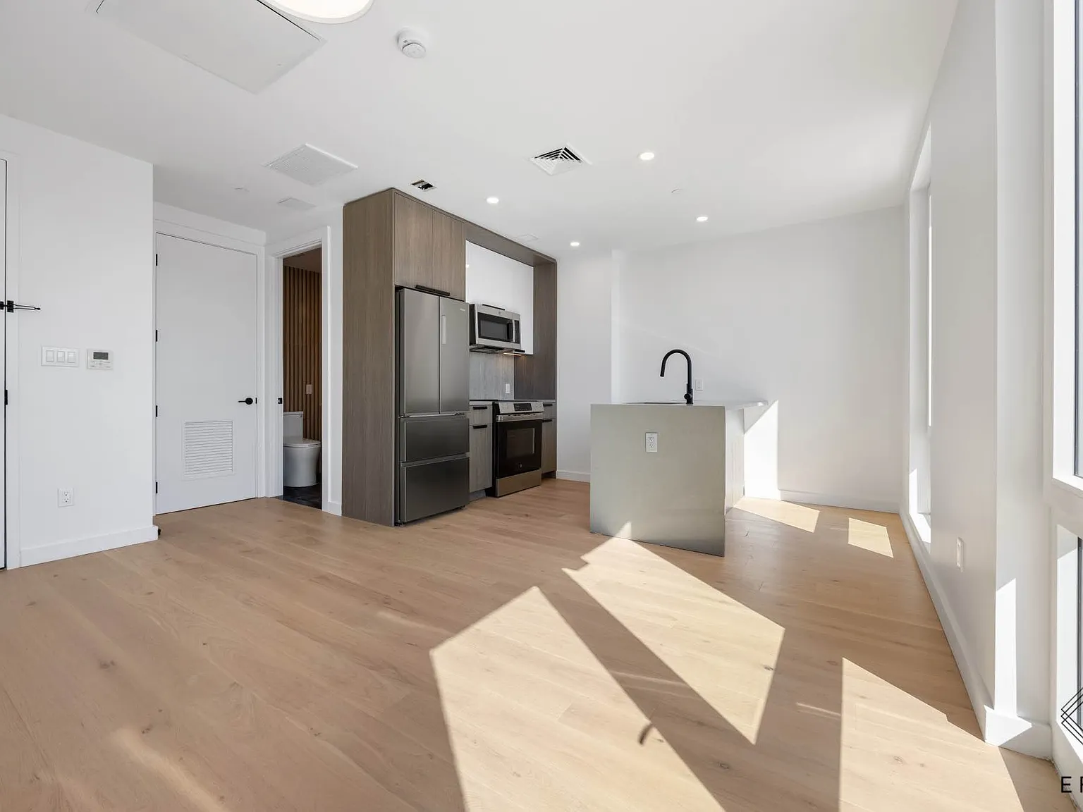 1211 Fulton Street — Photo 4