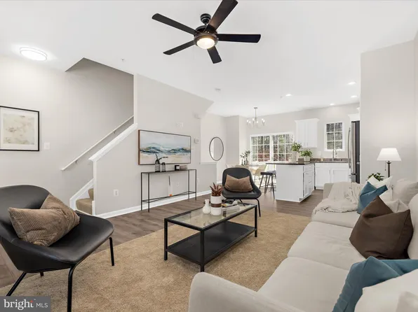 1119 Coulbourn Cor, Glen Burnie, MD 21060