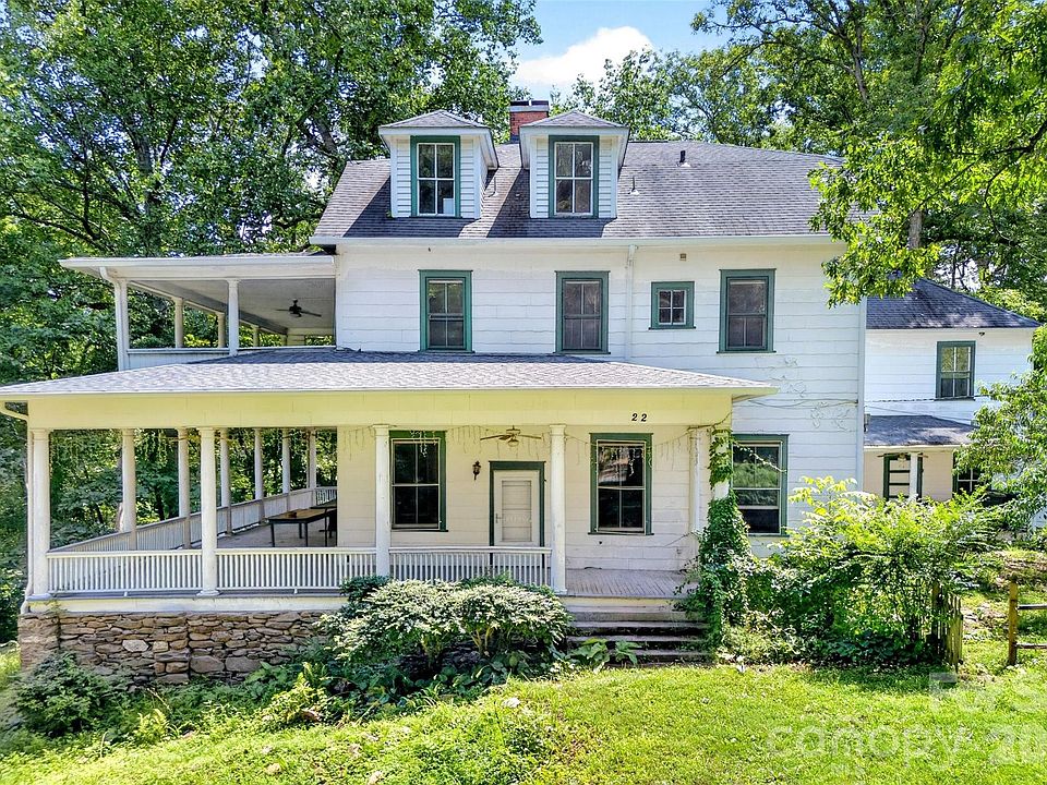 1st image of 22 Woodbend Ln