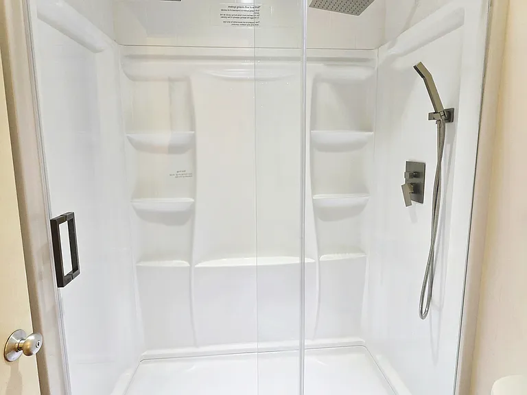 2700 Le Conte Ave #306 — Photo 12