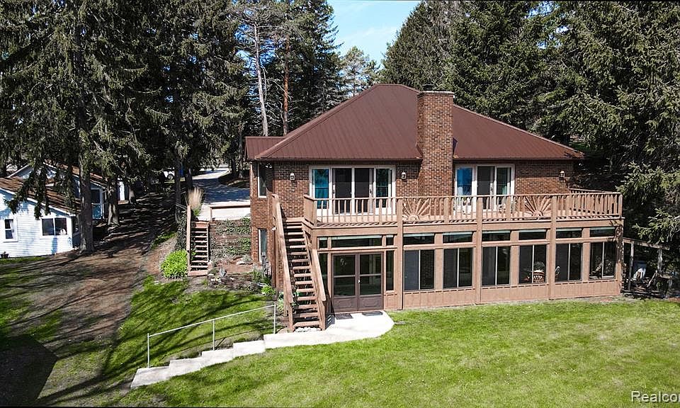 5434 Lakeshore Rd, Deckerville, MI 48427 MLS 20230038521 Zillow