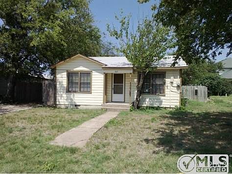 1st image of 203 & 205 N 1st St