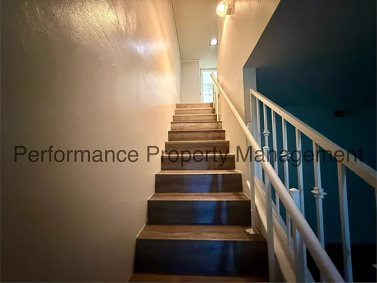5101 Hunter Ave #7 — Photo 9