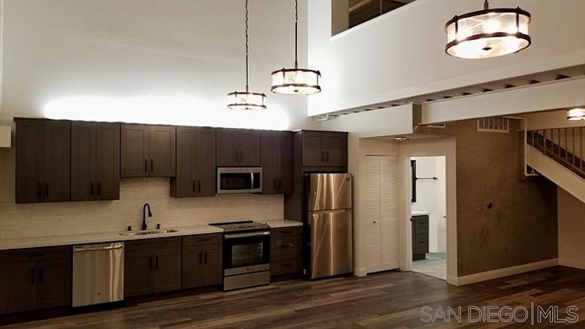 1st image of 1501 Front St Unit 104