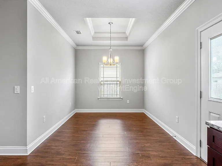 2140 Nina St — Photo 8