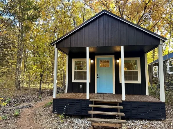 124 Allen St, Mabank, TX 75156