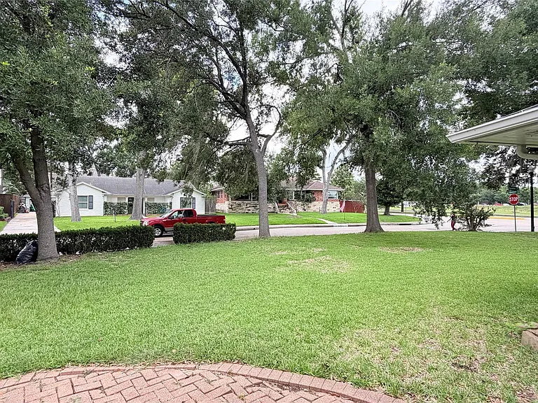 3310 N Braeswood Blvd — Photo 12