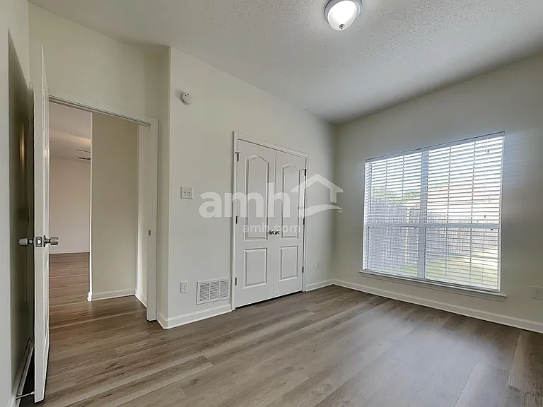 7138 Arcastle Loop W — Photo 15