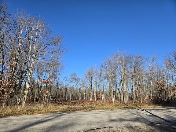 4th image of 5850 Bear Lake Dr
