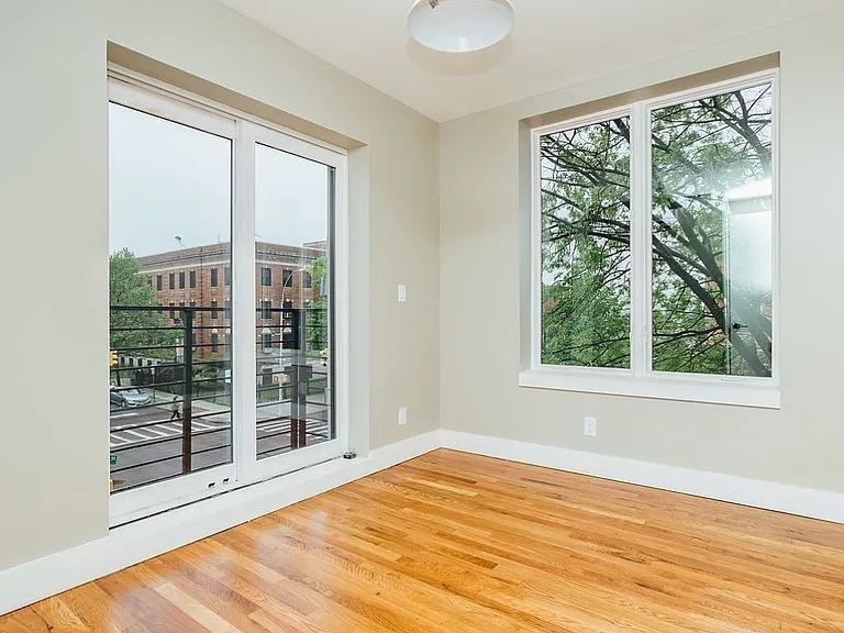682 Chauncey St #3B — Photo 4