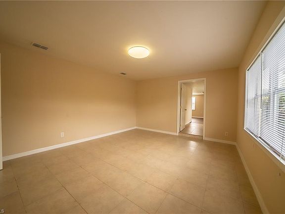 5th image of 1754 Magnolia Dr