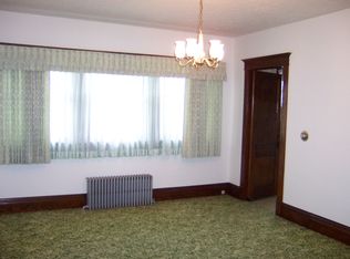 229 S Cherry St, Cullom, IL 60929