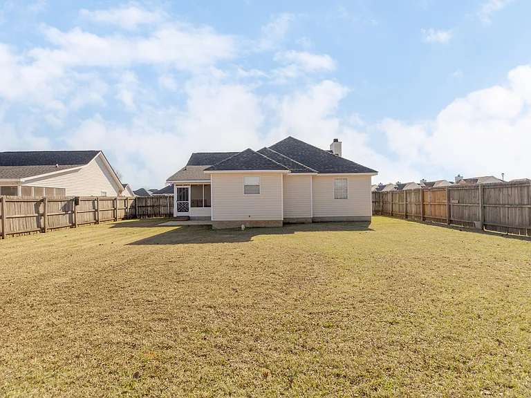 208 Falkirk Dr — Photo 73