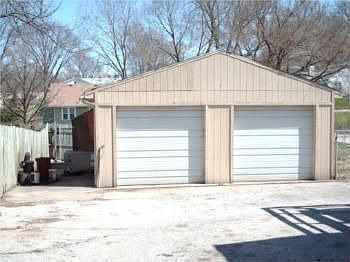 4th image of 723 S 55th St
