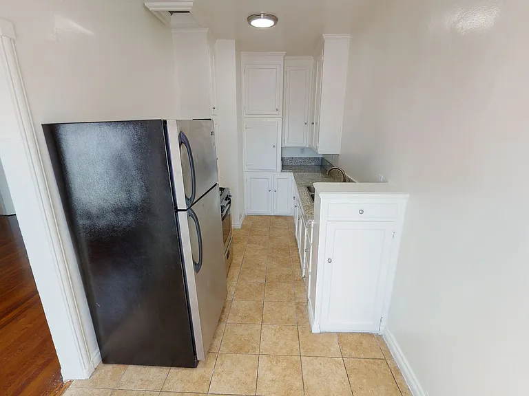 Irolo Apartments...New York Loft Style...Great Location! CALL NOW! — Photo 8