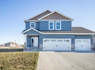 2925 6th St E, West Fargo, ND 58078