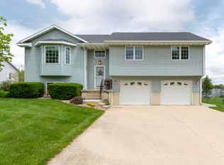 5327 Lafayette Rd, Elk Run Heights, IA 50707