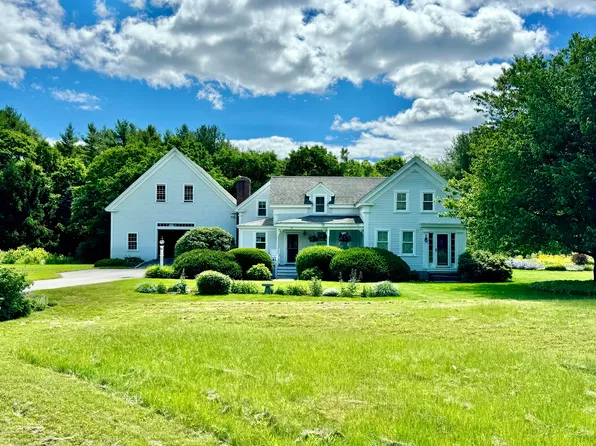 30 Milligans Way, Arundel, ME 04046
