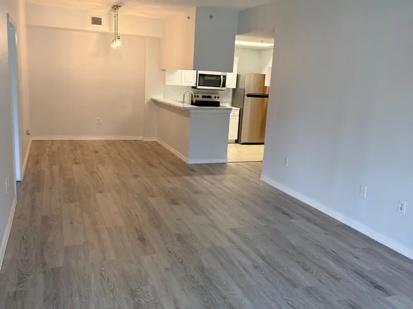 2803 Sarento Place #111, Palm Beach Gardens, FL 33410