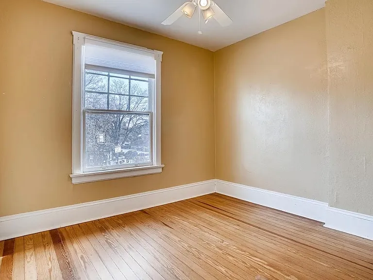 1707 Vine St — Photo 16