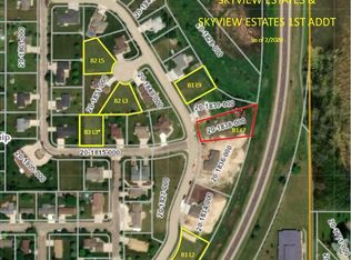 45 E Brook Ave, Morris, MN 56267