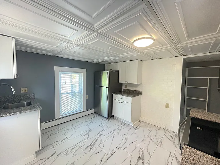 44 Main St #3 — Photo 3