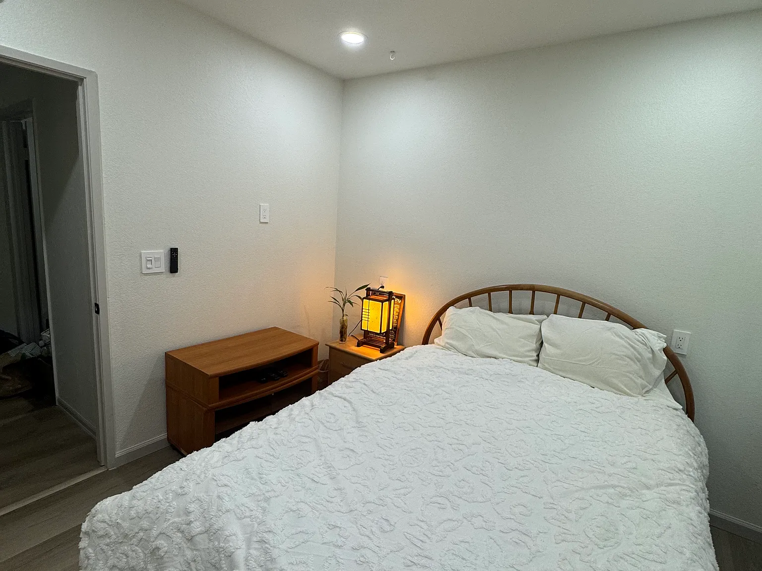 4 bed, 2033 sqft, $1,200 — Photo 4