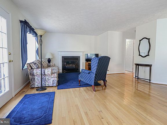 5th image of 1426 Harvey Ave
