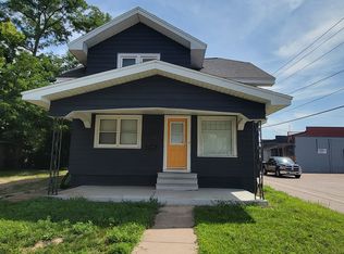 213 7th Ave, Eau Claire, WI 54703