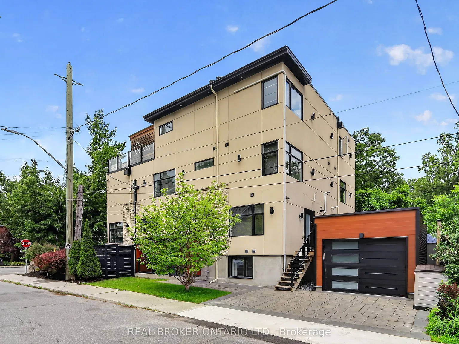 2 bed, $2,500 — Photo 2