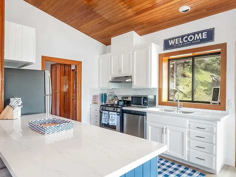 56406 Marina View Way — Photo 8