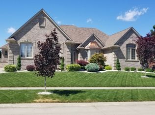 4119 W Point Ct, Shelby Township, MI 48316