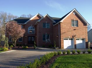 102 Tingley Ln, Edison, NJ 08820