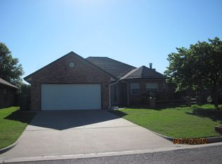 8420 Pinewood Drive Lincoln Sq, Oklahoma City, OK 73135