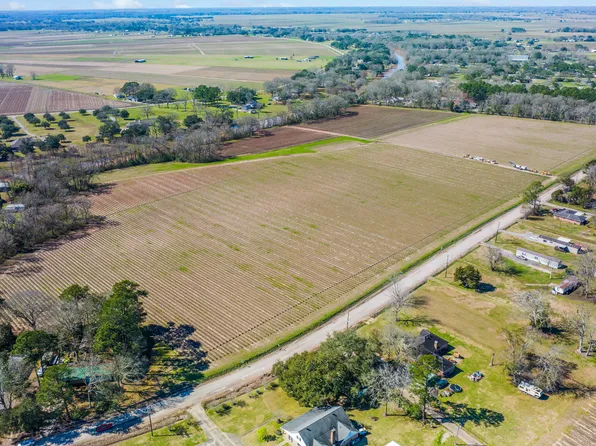 7800 Daspit Rd #B, New Iberia, LA 70563