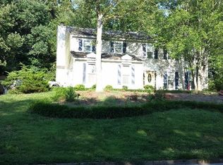 155 Laurel Mill Ct, Roswell, GA 30076