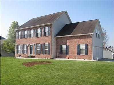 1st image of 582 Bushwood Dr