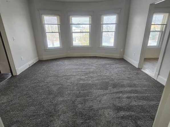 226 N 13th St #2, Escanaba, MI 49829