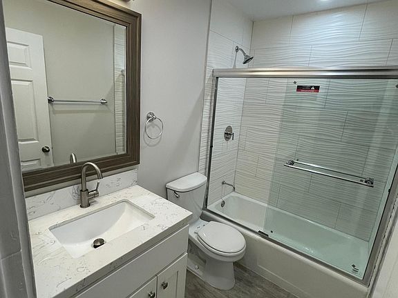 3rd image of 11 S Termino Ave APT 302