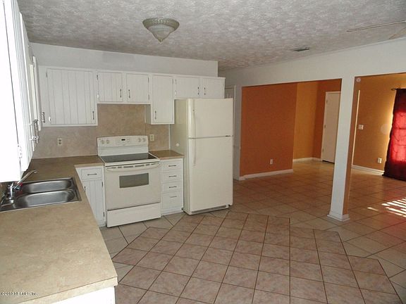 5th image of 7877 Praver Dr E