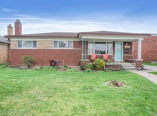 8330 Stanley Dr, Warren, MI