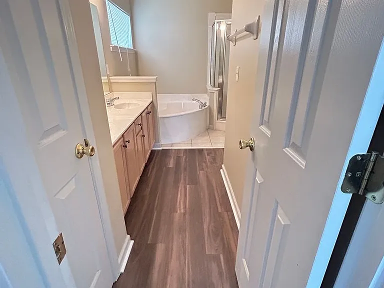 4806 Ashcroft Dr — Photo 15