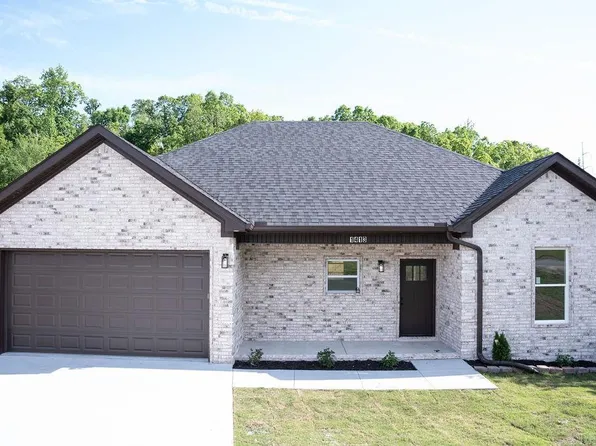 1413 Nicole Dr, N Little Rock, AR 72118