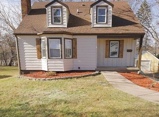 1619 W Circle Rd, Peoria, IL 61604