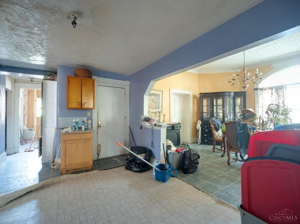 cincinnati-ohio-439767867 picture