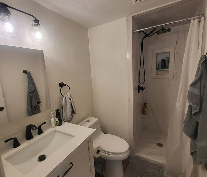 2046 California Ave #19 — Photo 4