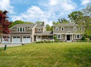 69 Birch Dr, Hanover, MA 02339